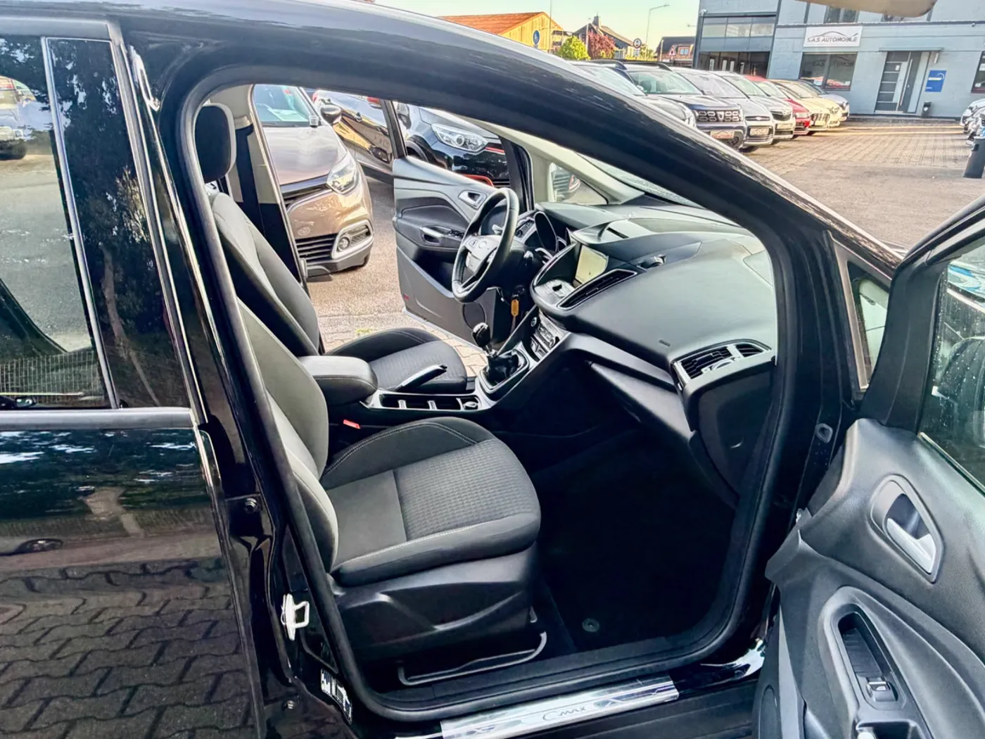 Ford C-Max — Ansicht 4