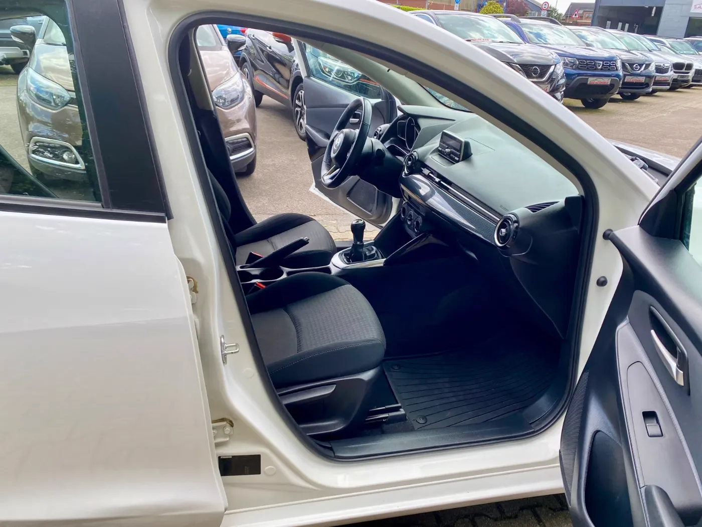 Mazda 2 — Ansicht 4