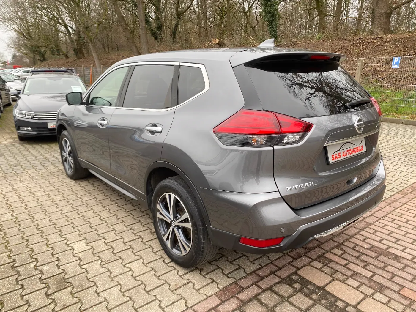 Nissan X-Trail — Ansicht 2