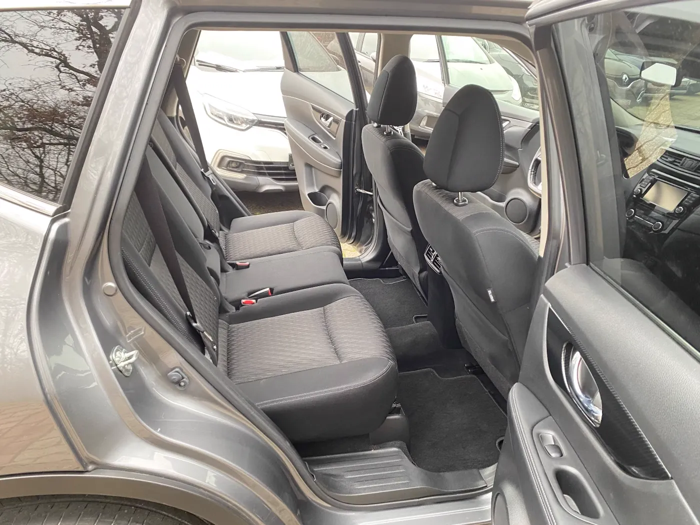 Nissan X-Trail — Ansicht 4