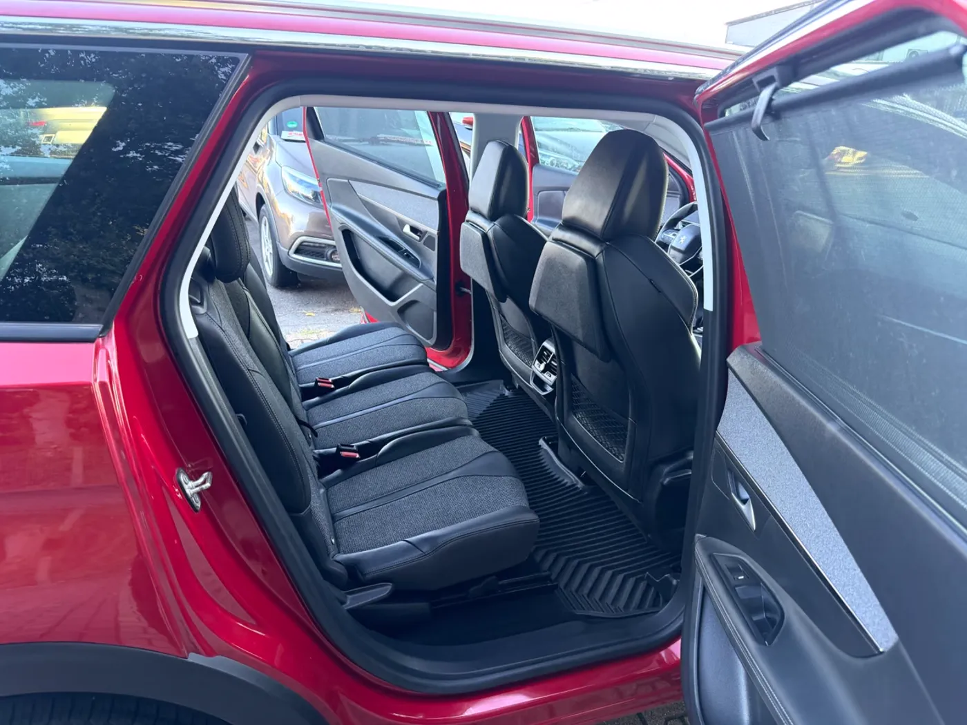 Peugeot 5008 — Ansicht 5