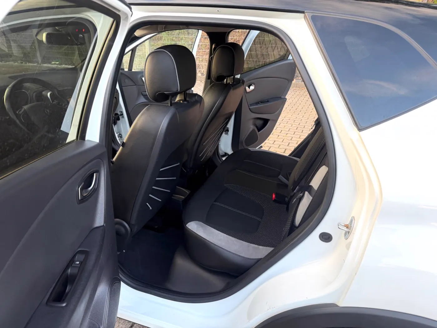 Renault Captur — Ansicht 4