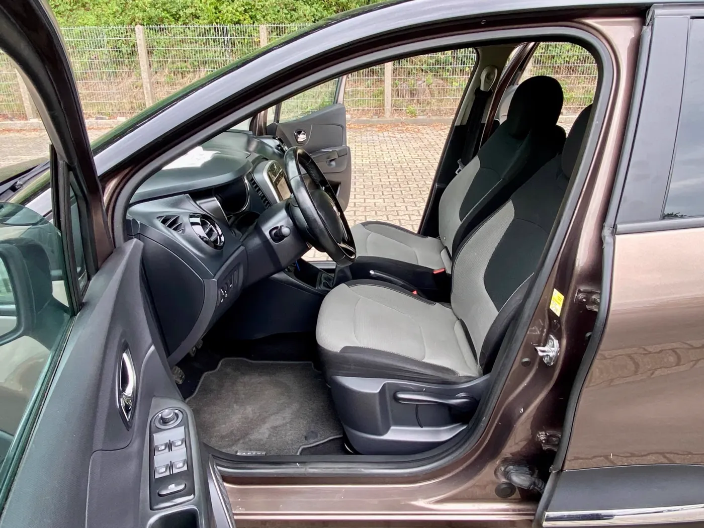 Renault Captur — Ansicht 3