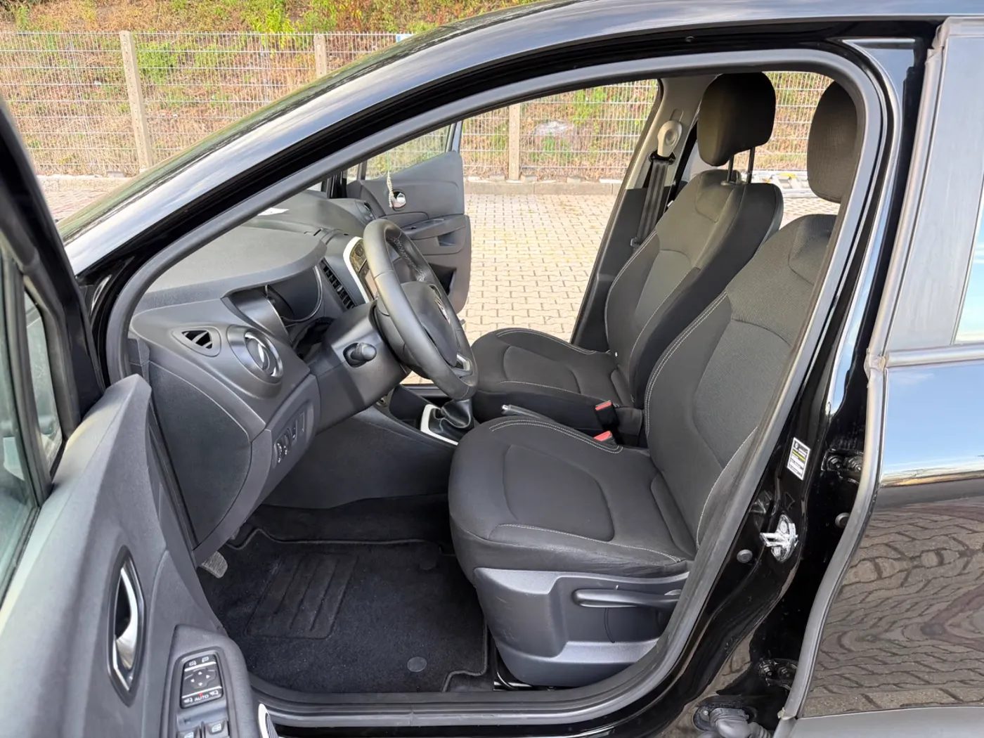 Renault Captur — Ansicht 3