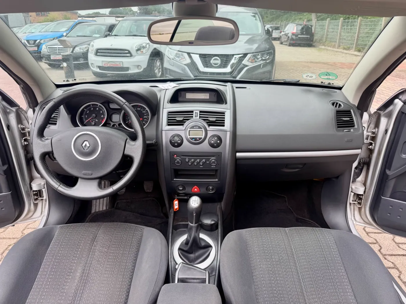 Renault Megane — Ansicht 4